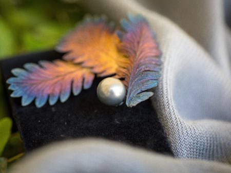 Sterling Silver Floral Brooch with Large Tahitian Pearl